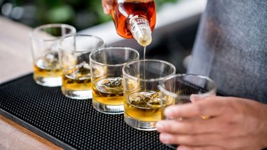 Especialista orienta como evitar a venda de bebidas falsificadas