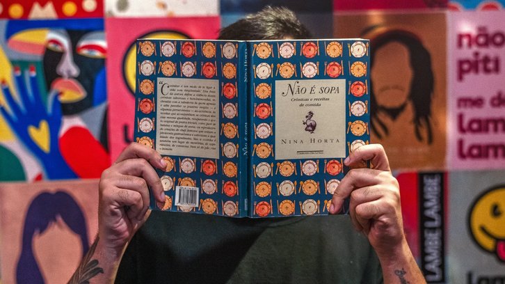 5 livros com pensamento crítico para gestores de bares e restaurantes