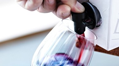 O vinho ainda é o único que vem com manual de instruções