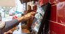 O papel humano na automação em bares e restaurantes