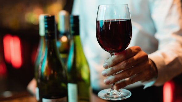 Diego Bertolini - Como vender mais vinhos no verão