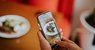 Como usar vídeo em bares e restaurantes para atrair clientes