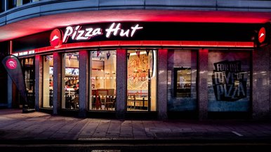 Acordo de US$ 2,7 bi divide operação da Pizza Hut em dois fundos