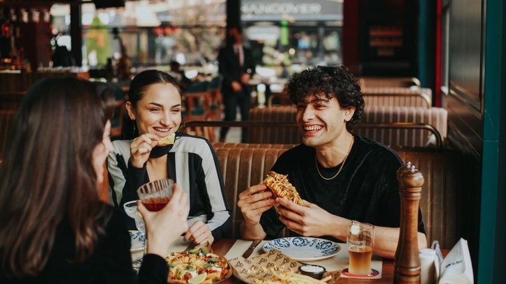 Como a Geração Z no setor de alimentação busca novas experiências