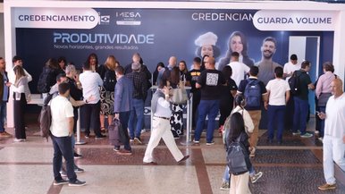 Congresso Abrasel debate IA, delivery e estratégias de marca e o futuro do setor